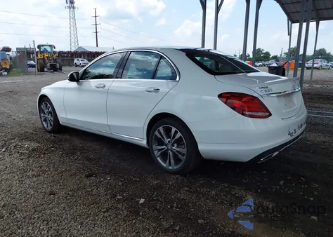 2016 Mercedes-Benz C 300 4Matic/Luxury 4Matic/Sport 4Matic from USA, damaged, VIN 55SWF4KB6GU149523